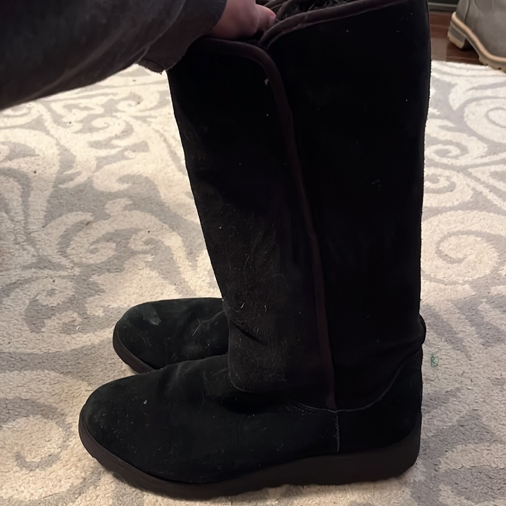 Tall black Uggs - Picture 2 of 6